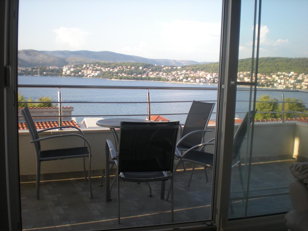 Apartments Oklopcic Trogir Exterior photo